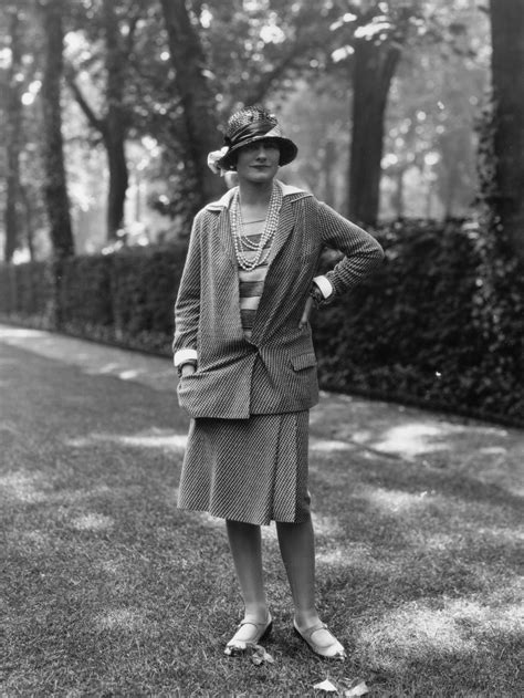 chanel suit 1920s